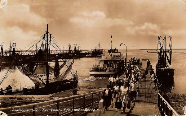 032-aankomst-schiermonnikoogboot